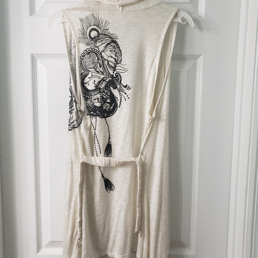 Tattooed Off White Linen Sleeveless Jacket With Belt